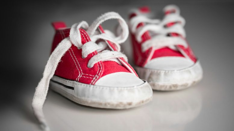 Premiers pas, premières chaussures : un cas concret pour la pointure